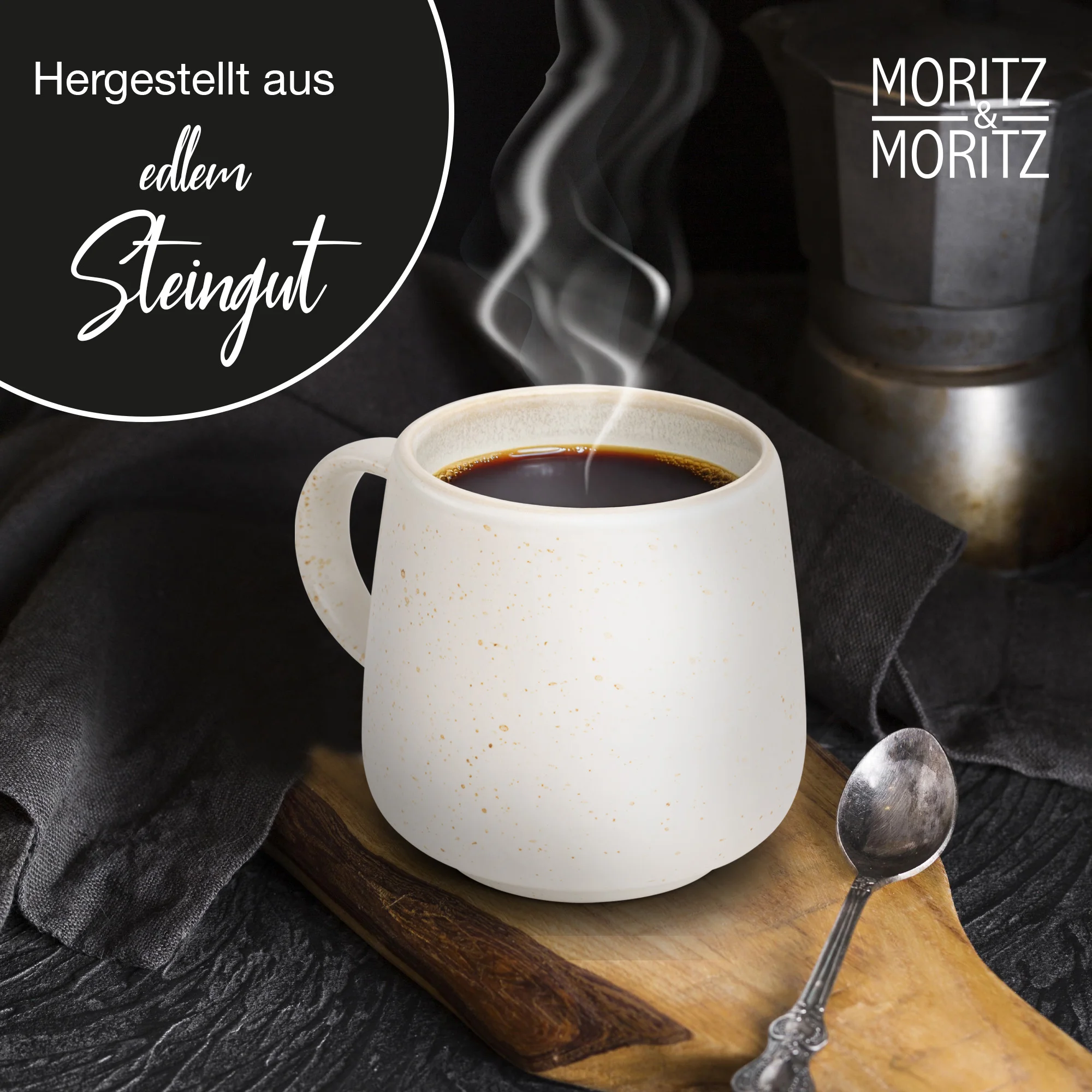 SOLID UNI Kaffee Tassen Set 6-teilig Creme, vier Glasflaschen mit naturfarbenen Korkverschlüssen, gefüllt