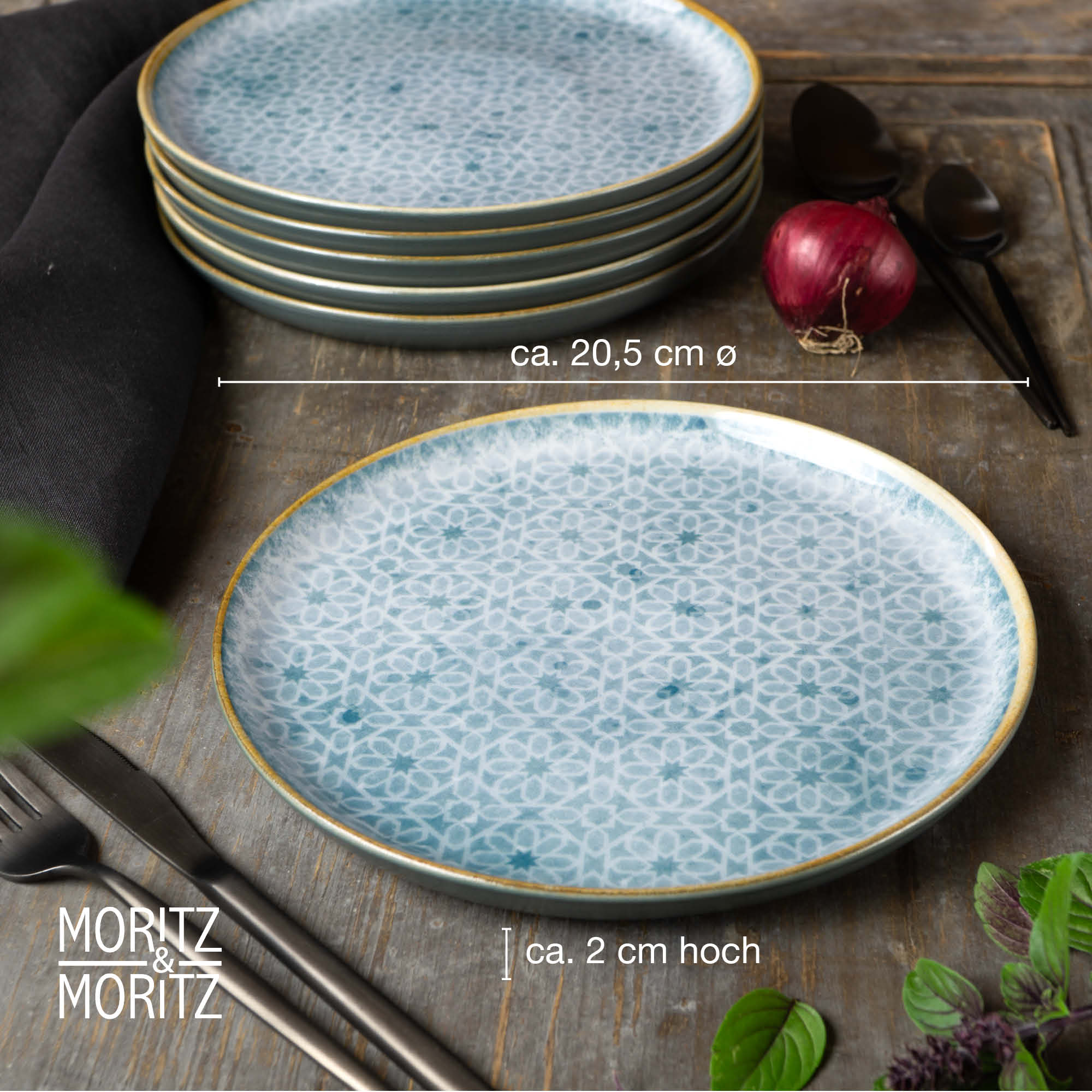 Dessertteller Set Mediterran Blau - 6-teiliges Geschirr-Set für elegantes Servieren 6-teiliges Dessertteller-Set in mediterranem Blau mit detailreicher Musterung und hochwertiger Verarbeitung. Ideal für stilvolles Anrichten von Nachspeisen und Vorspeisen.