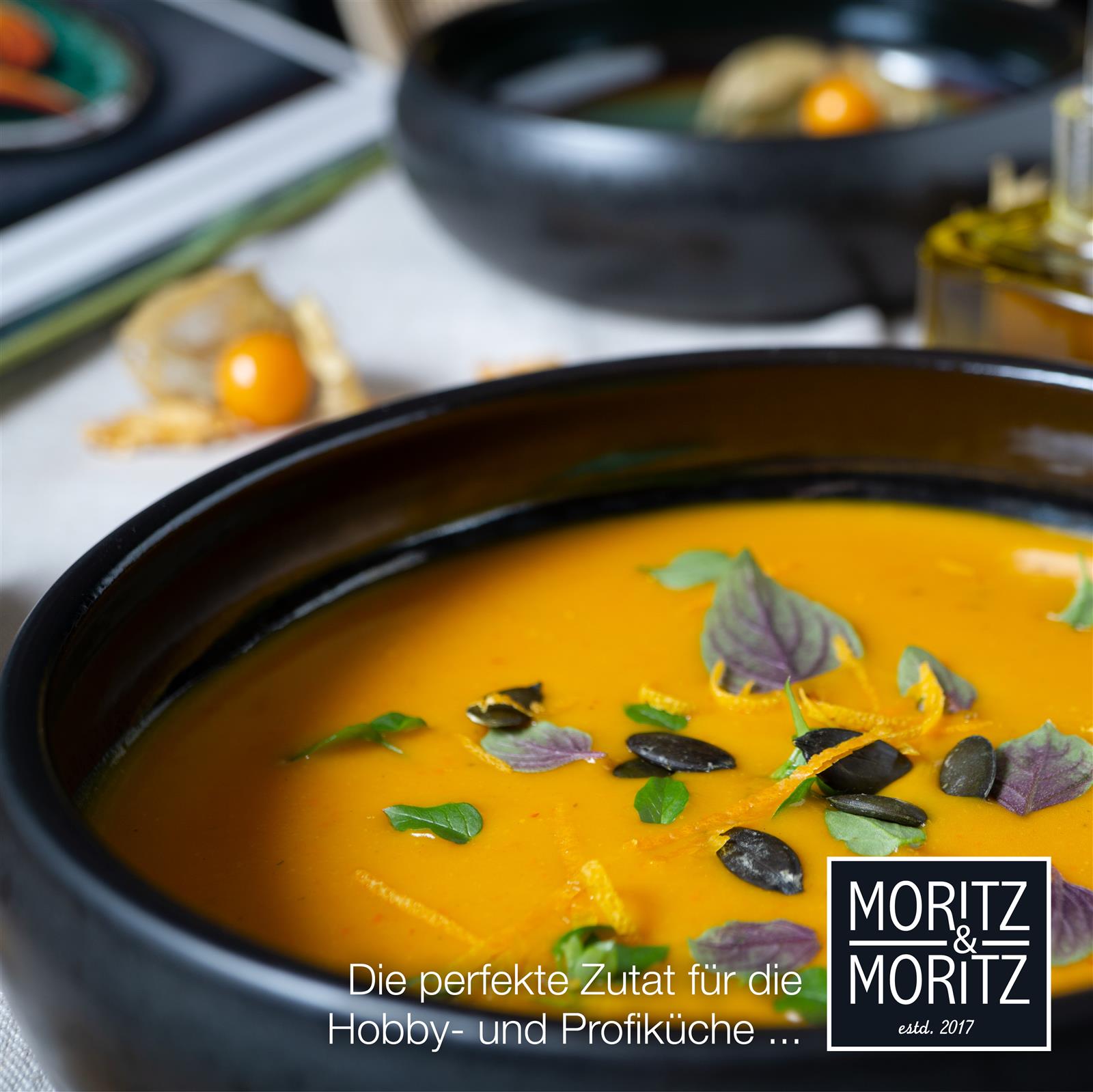 Produktbild des 4-teiligen Gourmet-Schüsselsets in reaktivem Grün und Braun von Moritz&Moritz. Die Schüsseln sind modern designt und ideal für stilvolle Präsentationen von Speisen.