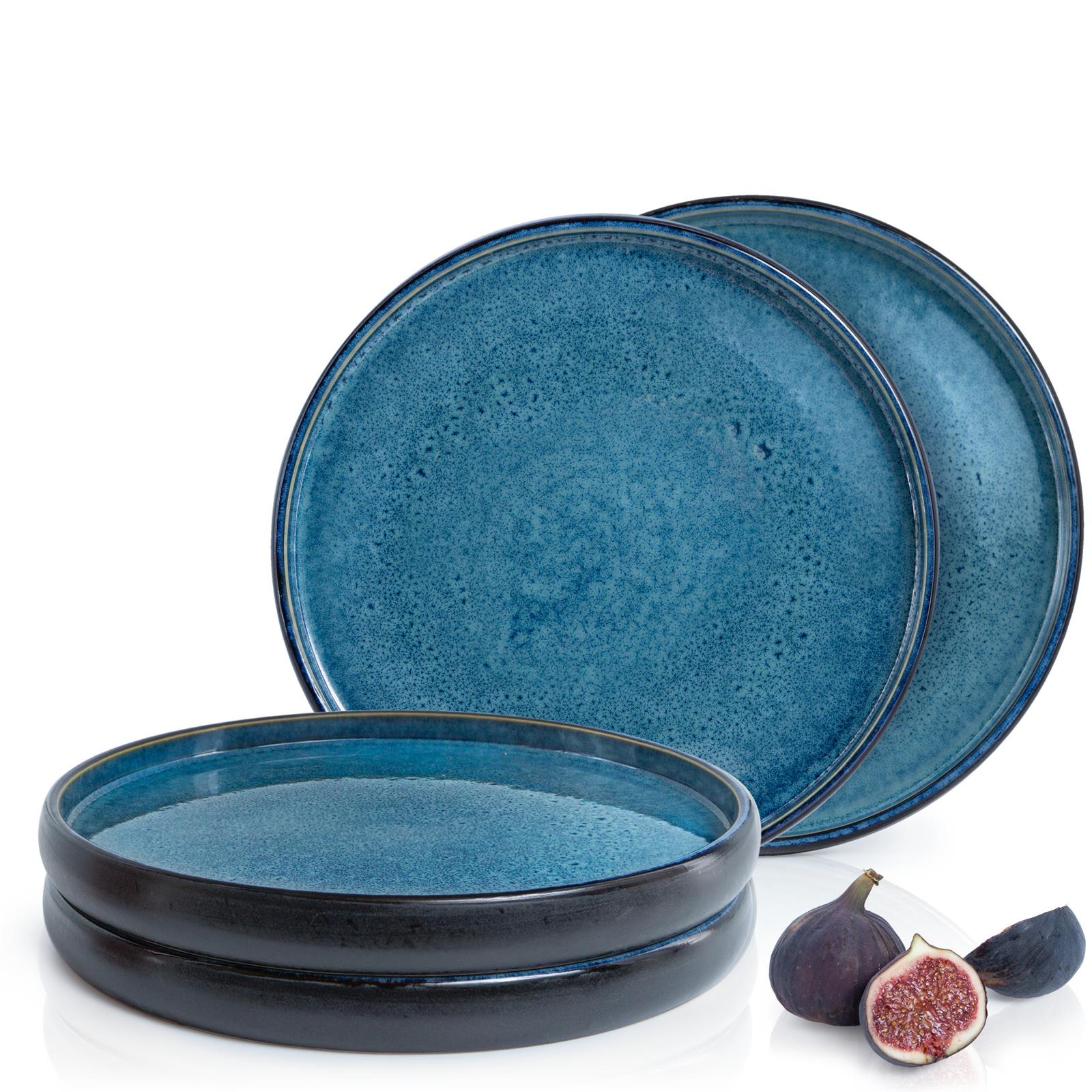 4-teiliges Gourmet-Dinner-Teller-Set in reaktivem Blau, auf gedecktem Tisch bei Tageslicht