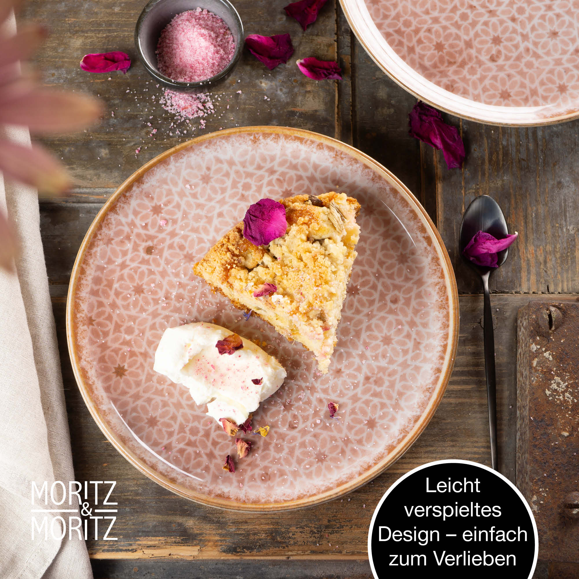 Sechs-teiligen Sets von mediterranen rosa Desserttellern, präsentiert, 6-teilig