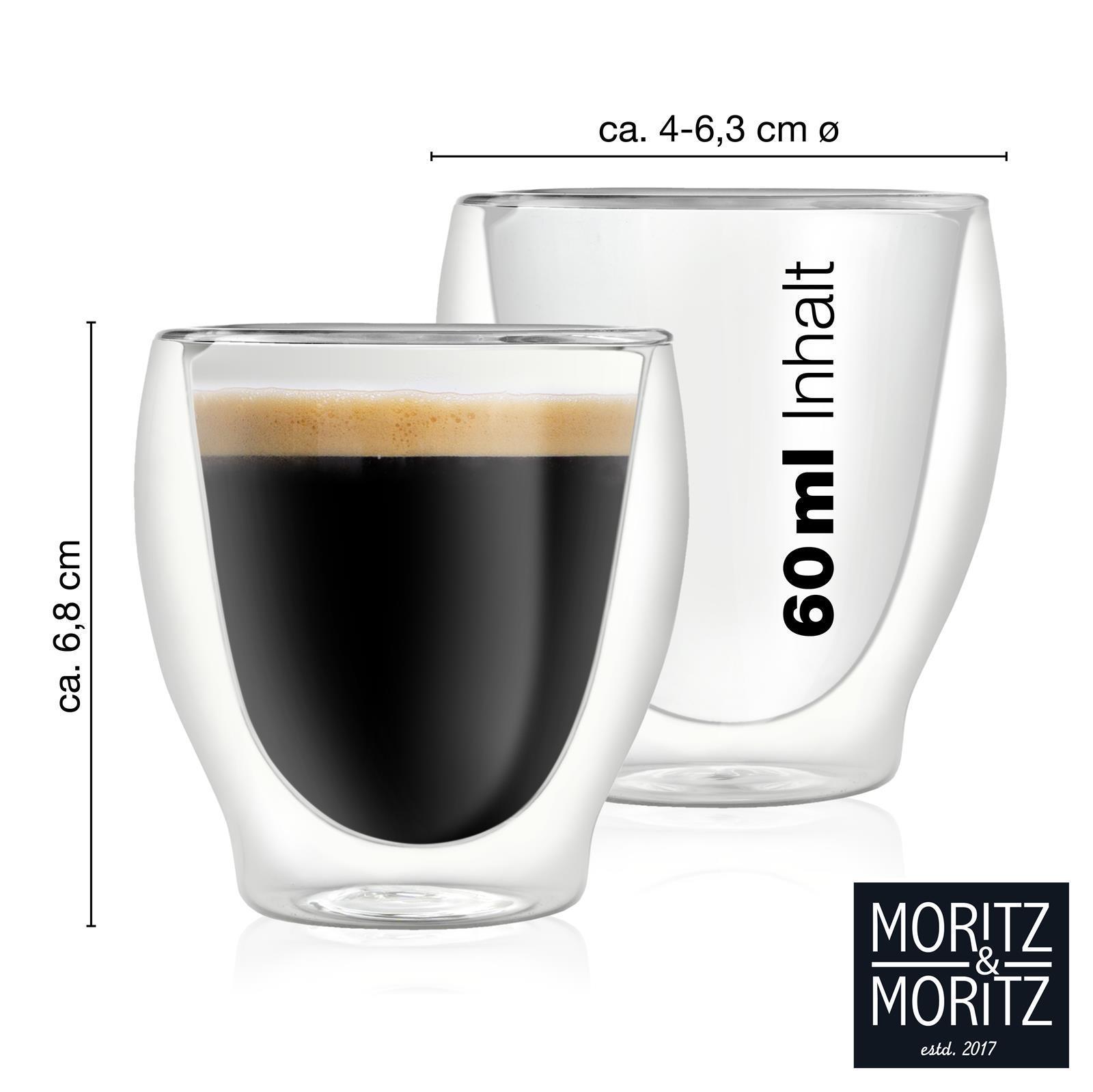 Glas MILANO in Grün, Zwei Gläser Milano mit 60 ml Fassungsvermögen auf weißem Hintergrund, geschwungene Form mit dickem Boden