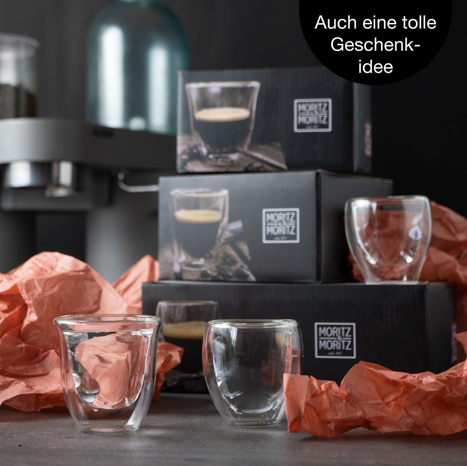 Ein elegantes Keramikgeschirr-Set in sanften Pastelltönen, bestehend aus Tellern und Schüsseln, arrangiert auf einem Holztisch, geeignet für stilvolle Dinnerpartys und moderne Kücheneinrichtungen.