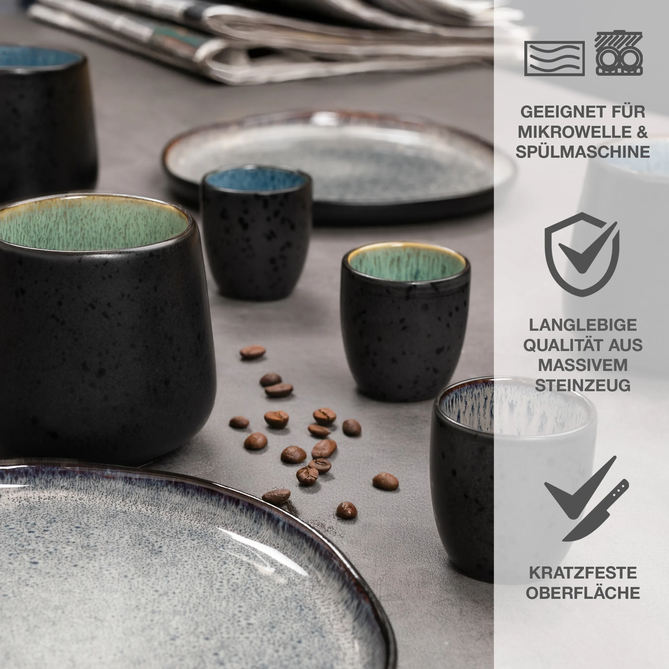 SOLID Espressobecher Set 4-teilig Bunt, in der Hand gehalten