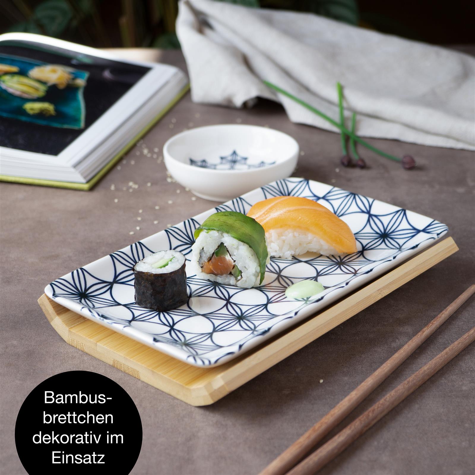 Gourmet Sushi Set 6-teilig mit blauen Blumen-Muster, bestehend aus Geschirr, Design mit floralen Akzenten