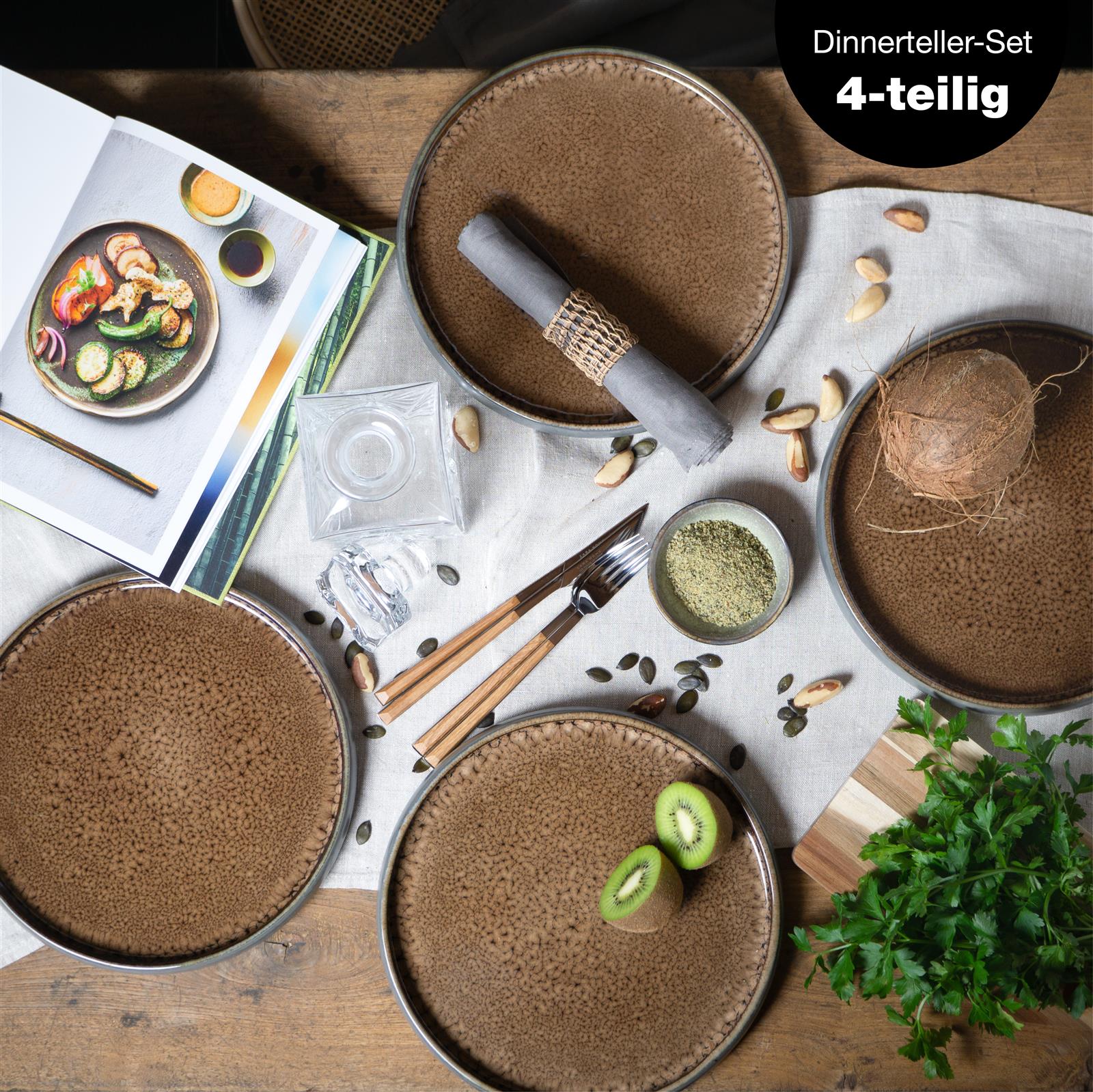 4-teiliges Gourmet-Dinner-Teller-Set in reaktivem Beige, angeordnet auf einem Tisch, aus Keramik
