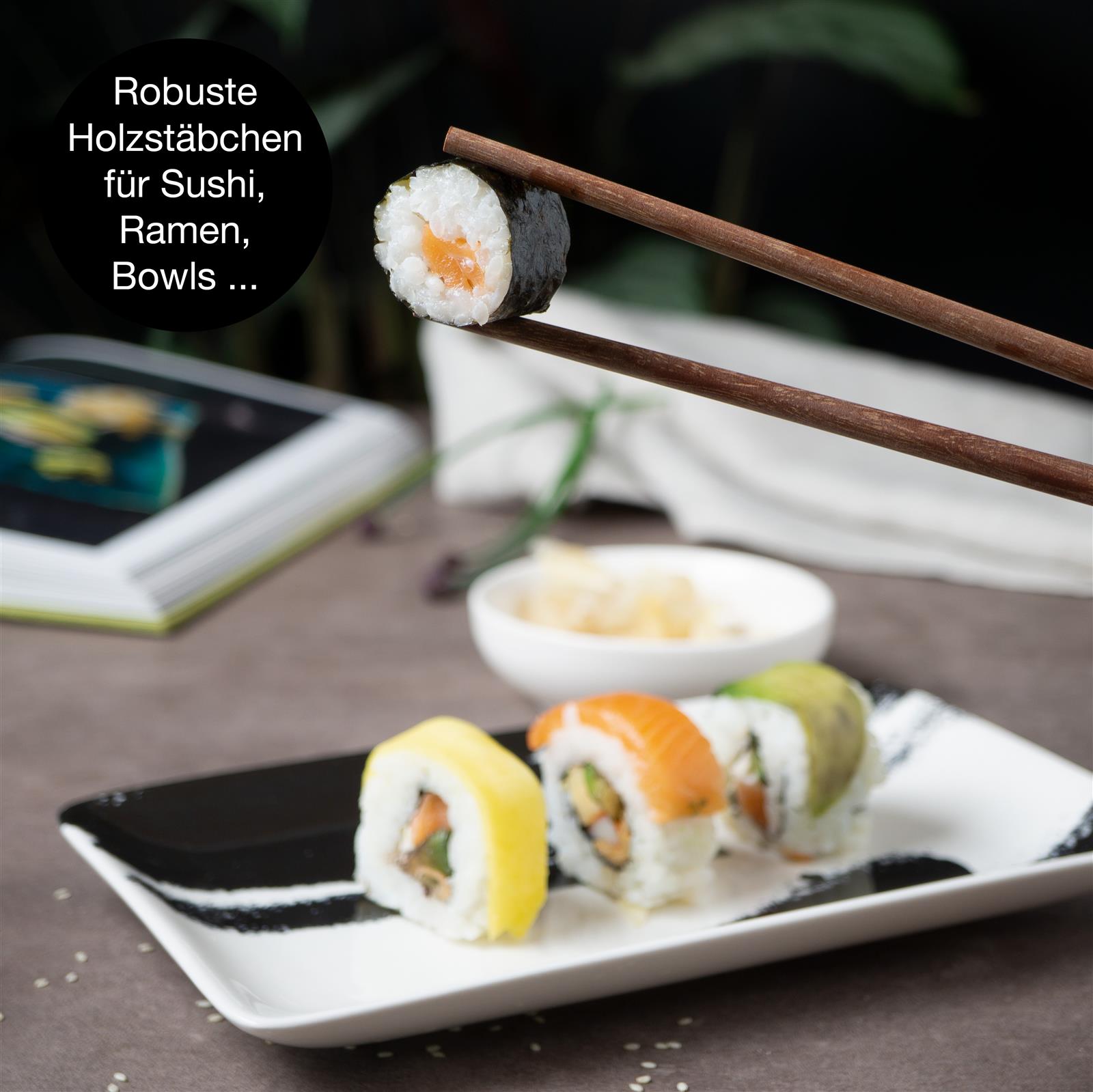 Sushi-Geschirr in Schwarz, Gourmet Sushi-Set 6-teilig in Schwarz-Weiß-Design mit Pinselstrichen, aus Porzellan