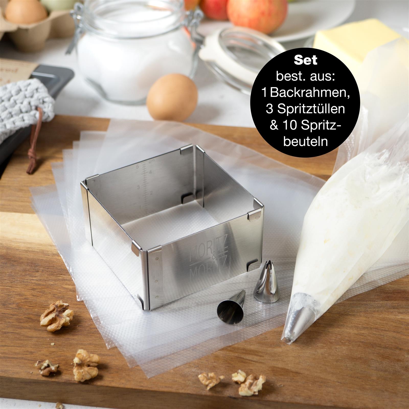 Quadratischer Backrahmen - Praktisches Küchenzubehör für gleichmäßiges Backen Quadratischer Backrahmen aus Edelstahl mit verstellbaren Seitenelementen, ideal zum Backen und Formen von Kuchen und Torten.
