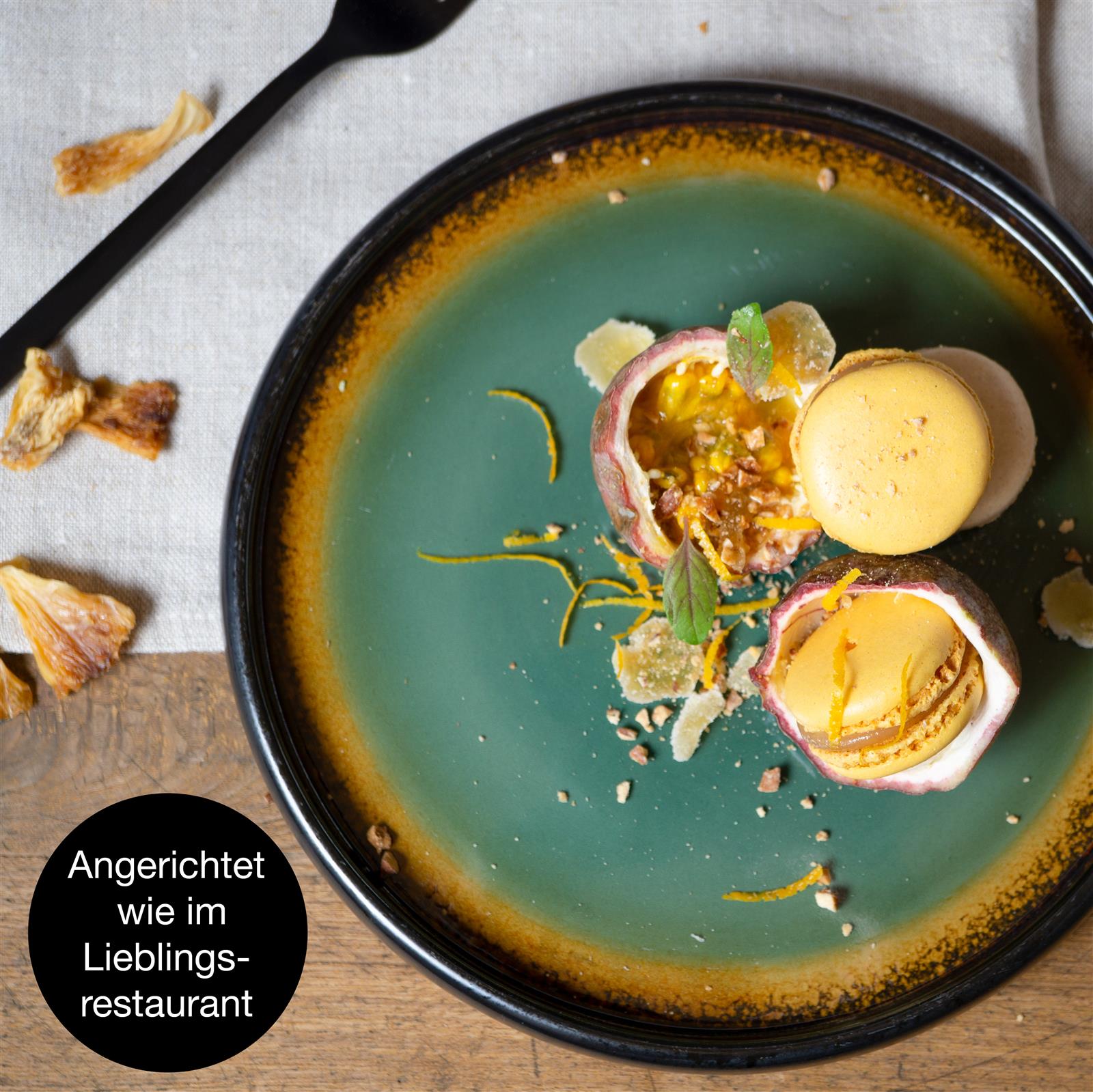 Vierteiligen Gourmet Dessert Tellersets in reaktiver Glasur, mit Grüntönen und braunen Akzenten, 4-teilig
