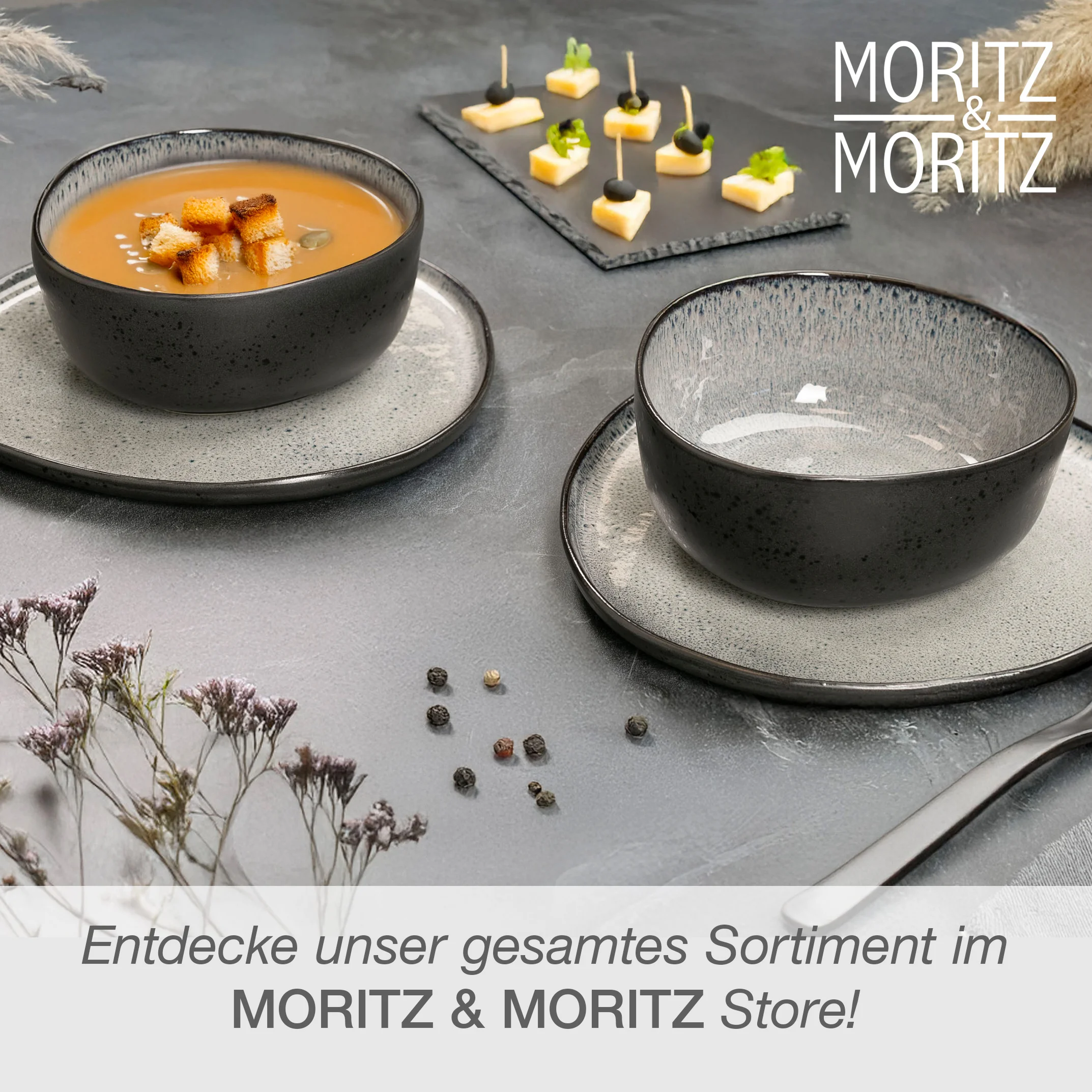 ORGANIC Servierschale 2-teilig Grau, in der Hand gehalten